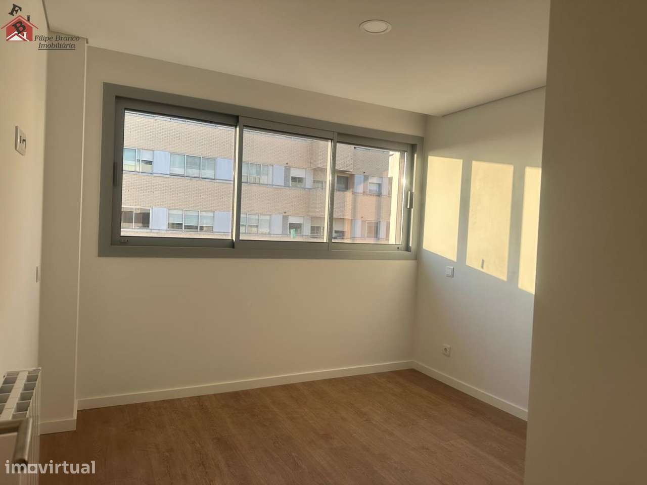 MAGNÍFICO T2 NOVO ÓTIMOS ACABAMENTOS E VISTA MAR! GAIA! PRONTO HABIT-20