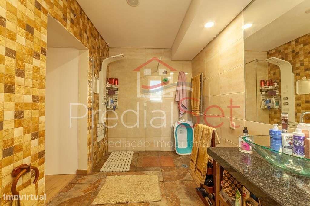 Quinta com Moradia de 6 assoalhadas com piscina - Loures-Lisboa-45