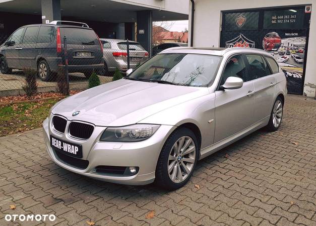 BMW Seria 3 320d xDrive - 9