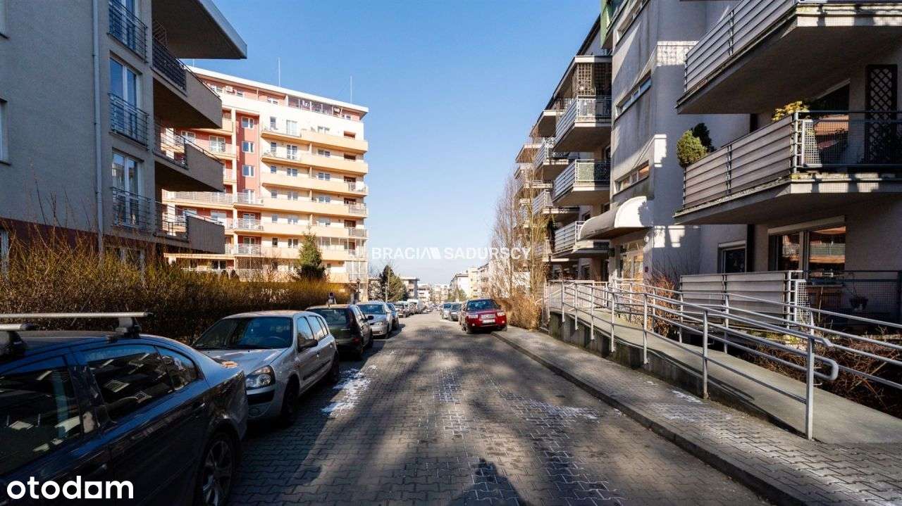 Przestronne mieszkanie / garaż / las / szkoła-19