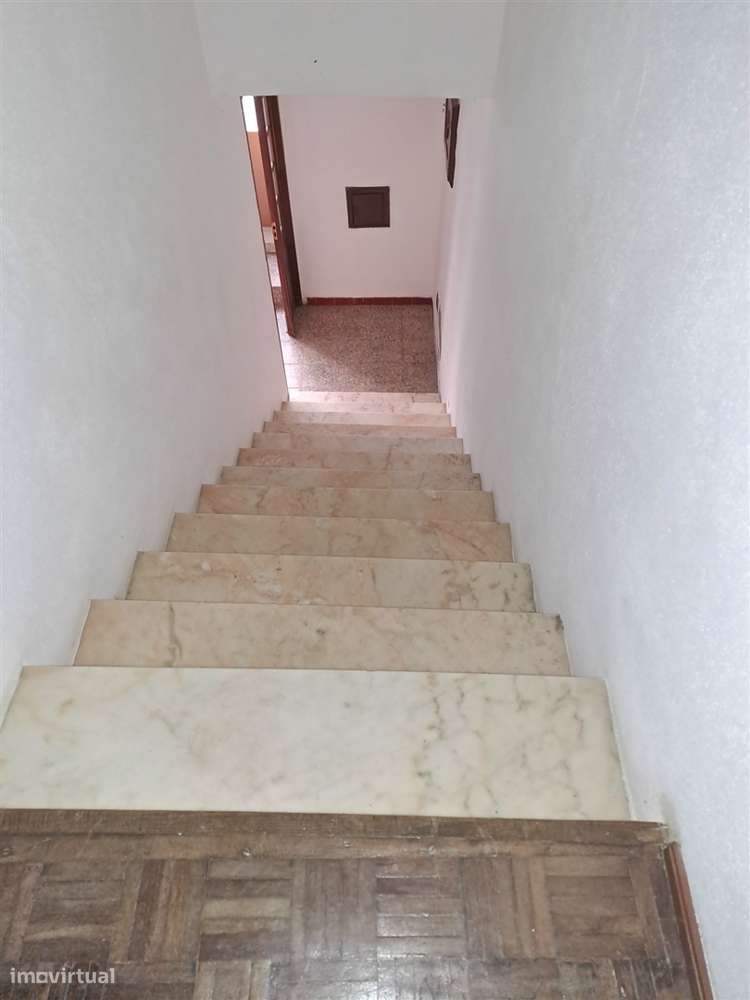 Moradia na zona histórica em Miranda do Douro-11