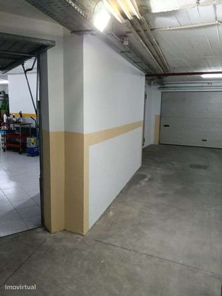 Garagem centro do montijo. Rua Santos Oliveira - Grande imagem: 5/12