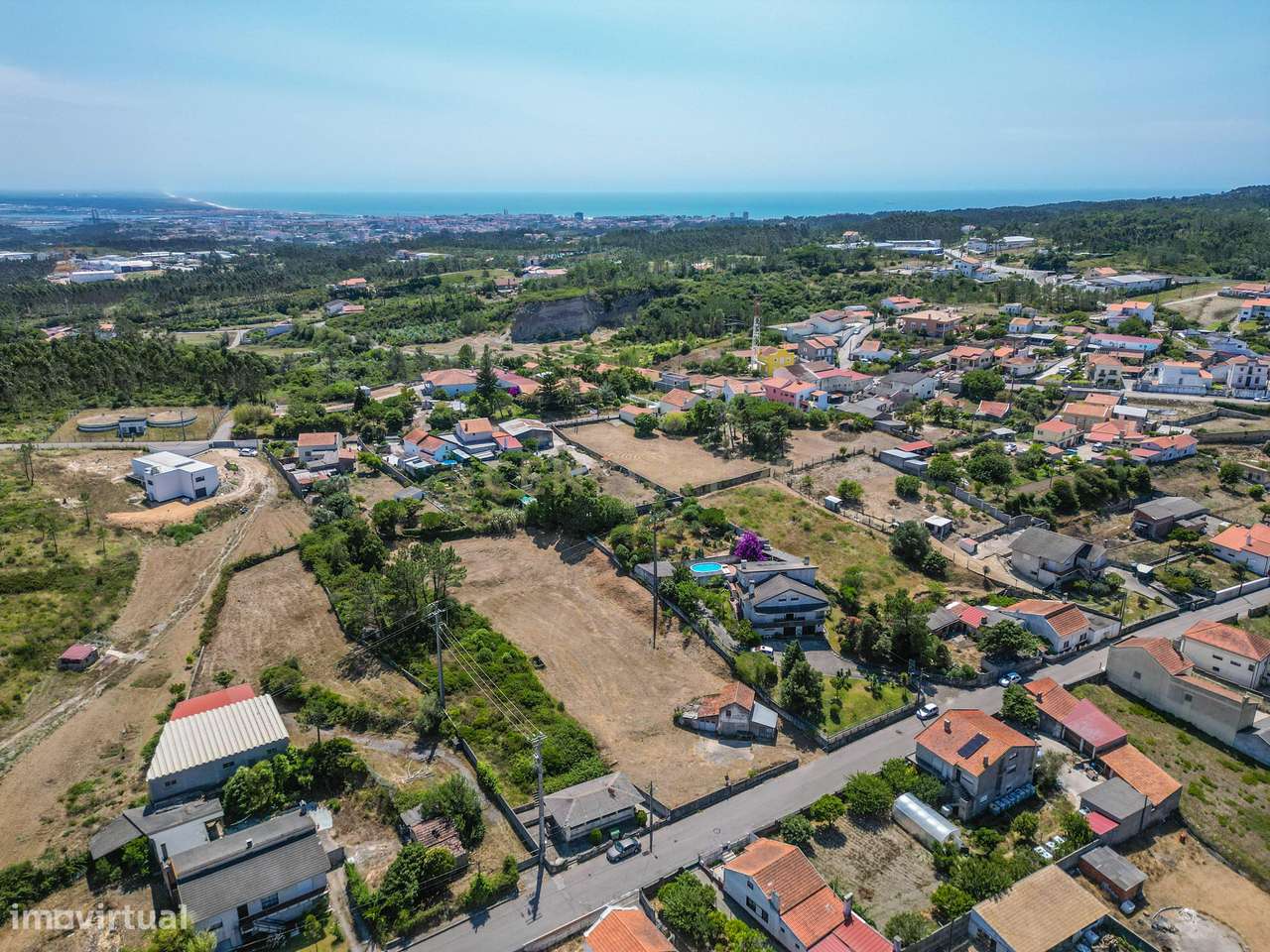 Terreno para habitação própria ou como investimento.-16