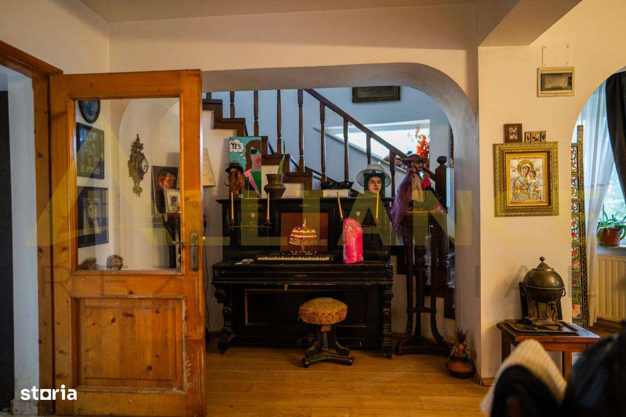 Izvorani Casa Individuala teren 1800mp - Imagine principală: 2/18