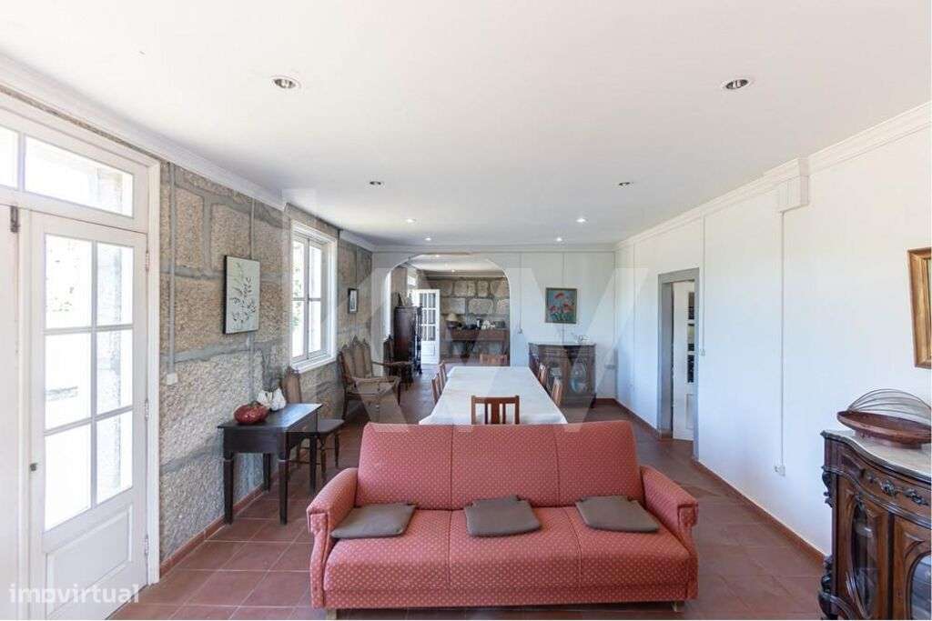 Uma Casa Centenária em Amarante: O Charme do Passado, o Potencial do F - Grande imagem: 4/60