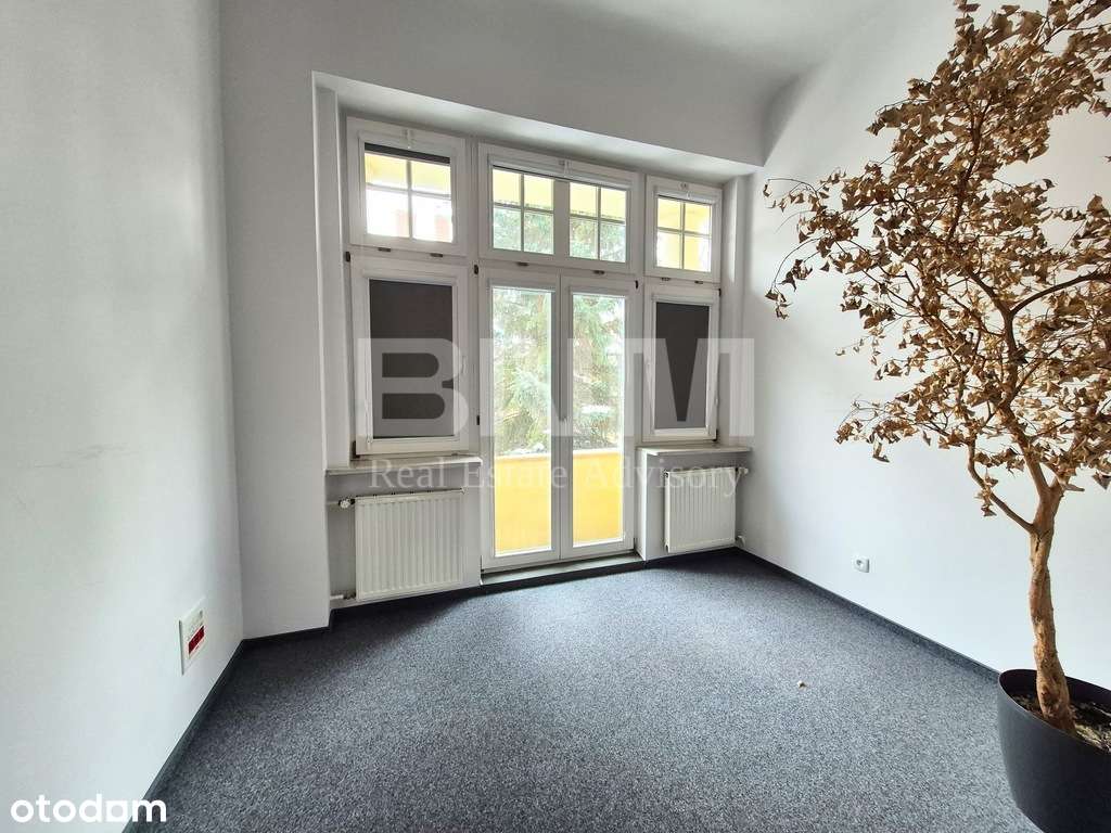 Przestronne biuro w samym centrum - Pełny obrazek: 4/20