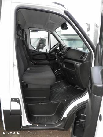 Iveco DAILY 50C15 50-150 CHŁODNIA 8-PALET CARRIER VIENTO 350 GRZANIE SALON PL 2018R - 35