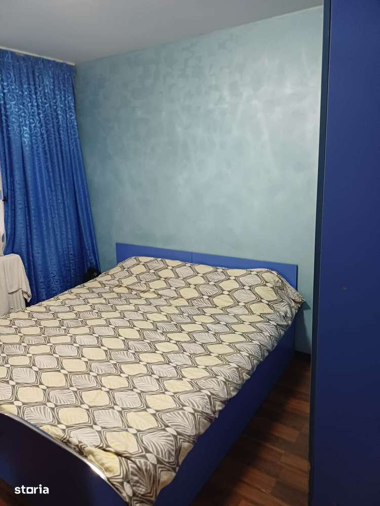 două camere decomandat zona micro 20-7