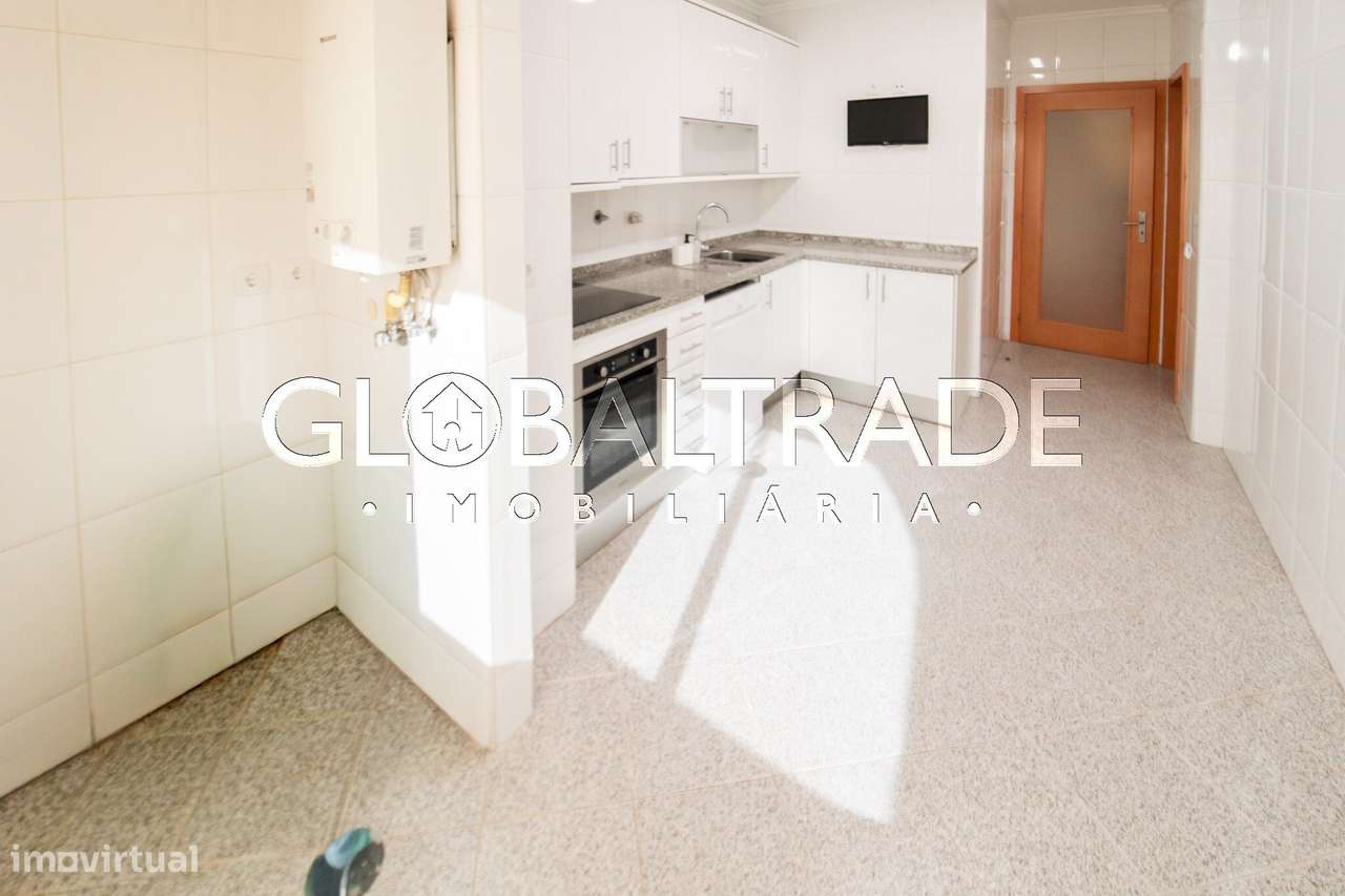 Apartamento T2 com Terraço em Baguim do Monte-10