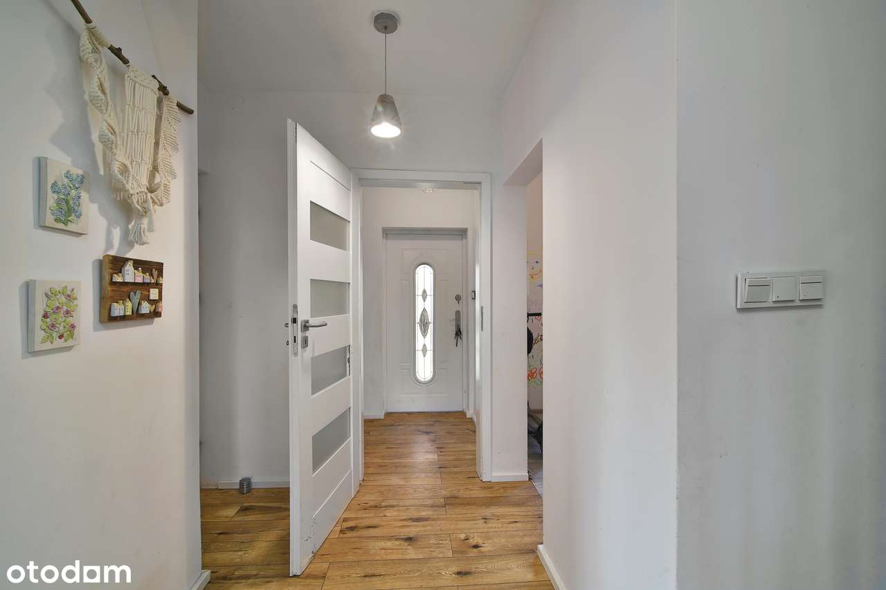 Dom 160m²✮Działka 1500m²✮2017✮6 pokoi✮2 łazienki✮Garaż✮Basen✮2xBalkon-8