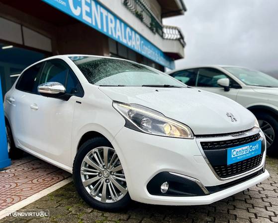 Peugeot 208 1.5 BlueHDi Signature - 1