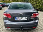 Toyota Avensis 1.8 Sol - 10