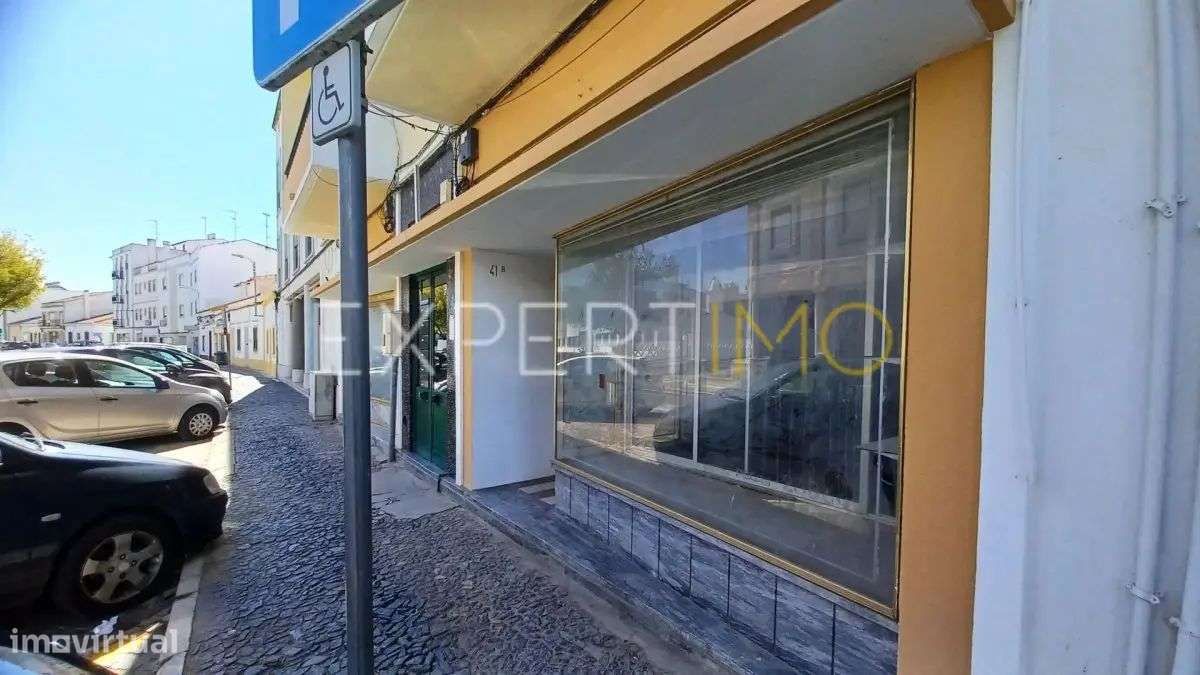 2 Espaços comerciais com possibilidade de habitação - Grande imagem: 1/59