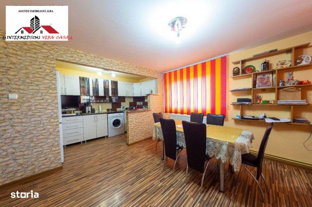 OFERTA! Vila si Hala de vanzare 24300 mp la 13 km de Alba Iulia - Imagine principală: 4/8