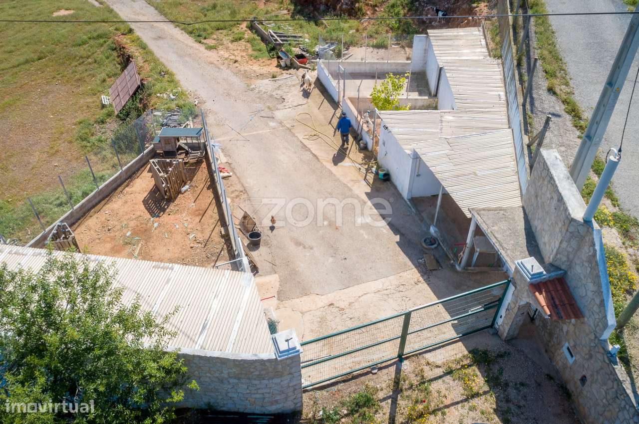 Terreno misto com 18.120m2 e Ruína em São Bartolomeu de Messines - Grande imagem: 3/18