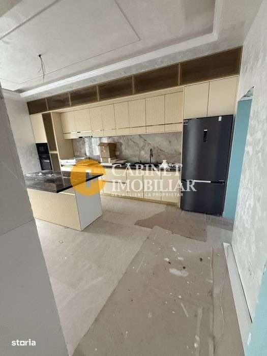 Casa PREMIUM - 5 camere - 3 bai - 750mp teren - La asfalt - Imagine principală: 5/8