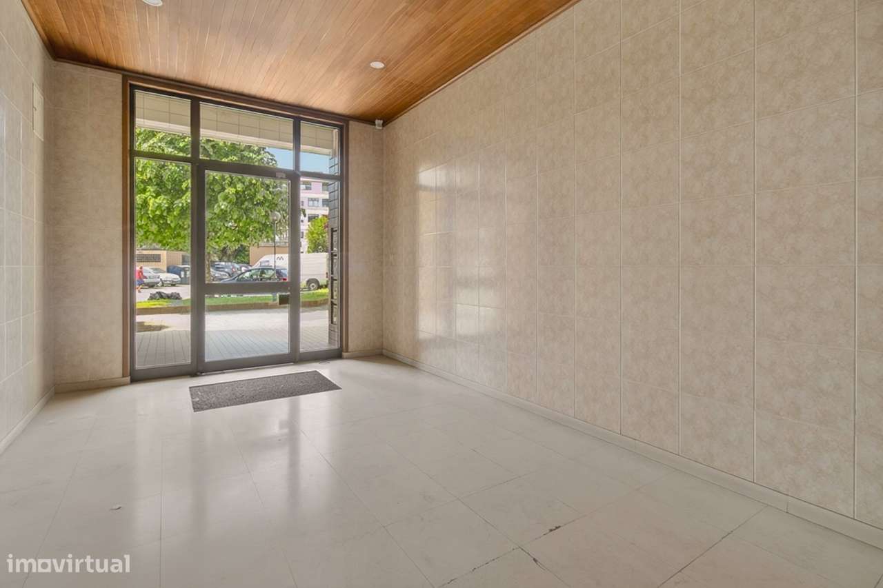 T4 com garagem fechada (38 m²) em Rio Tinto – Excelente oportunidade-23