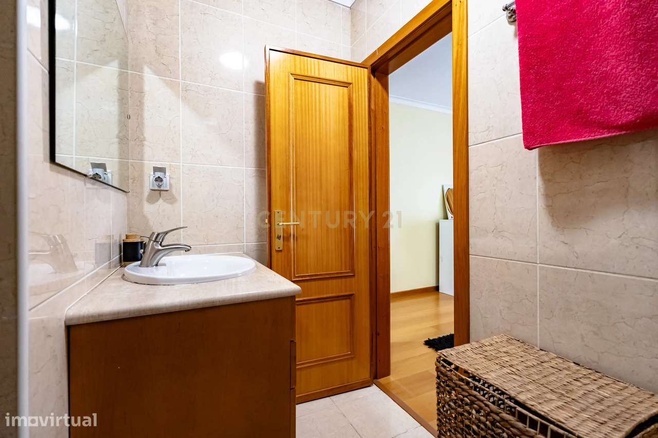 Apartamento T2 com Terraço e Garagem fechada em Condeixa-a-Nova-10