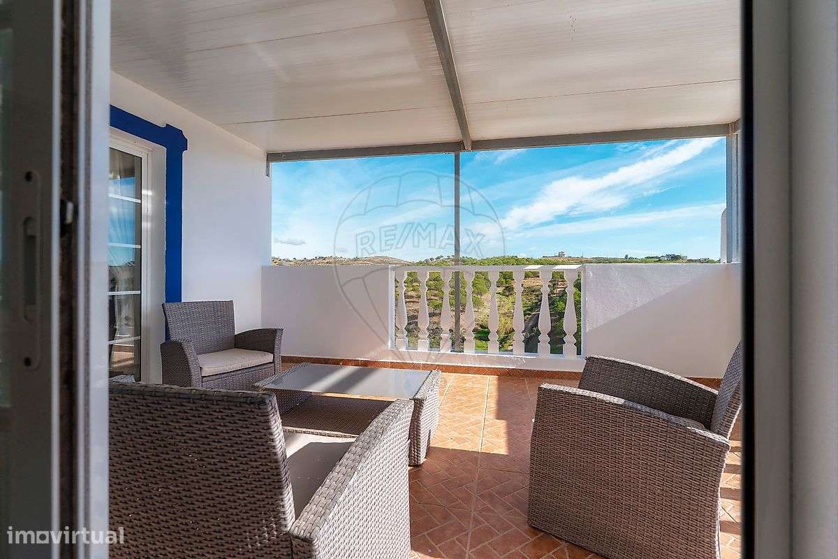 Moradia T4 para venda-18