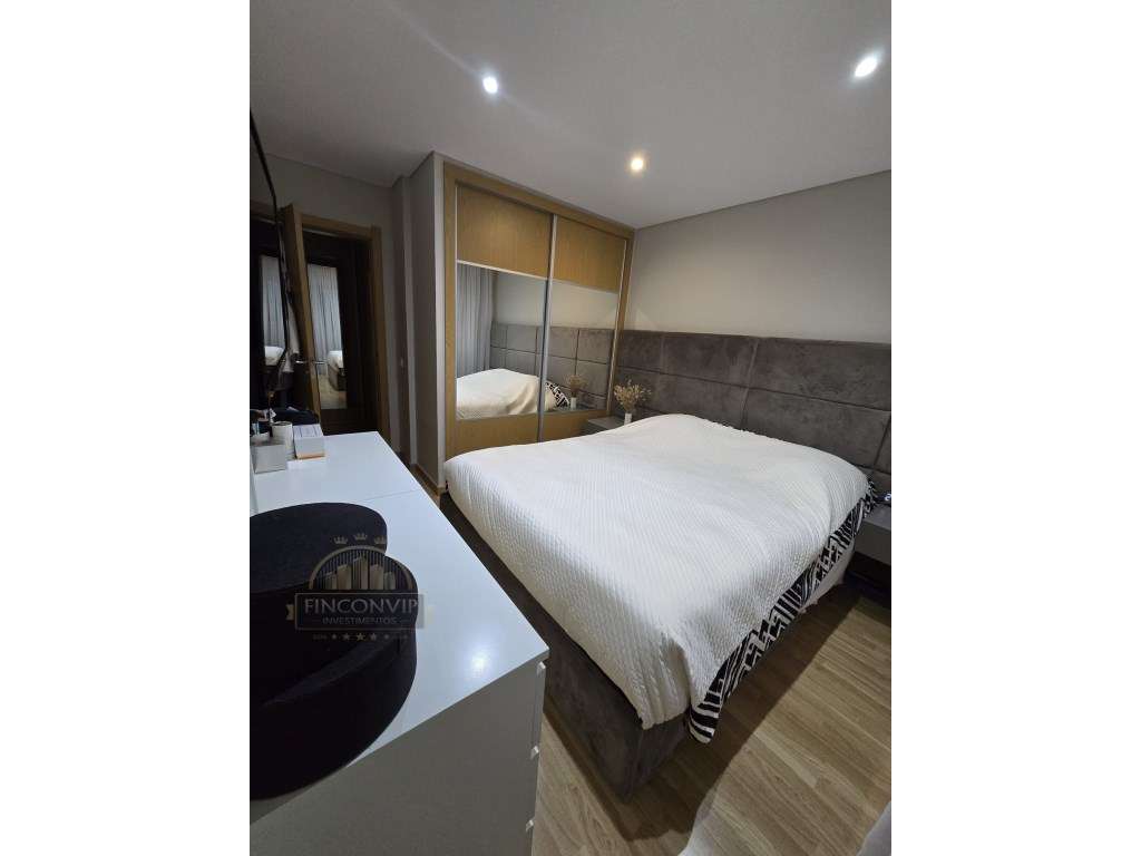 Apartamento T2 em Cascais
* Zona Fontainhas-31