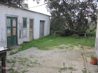 Moradia Isolada com anexos, inserida em Terreno com 5.400m2 - Grande imagem: 5/18