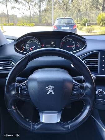 Peugeot 308 1.2 PureTech Active - 24