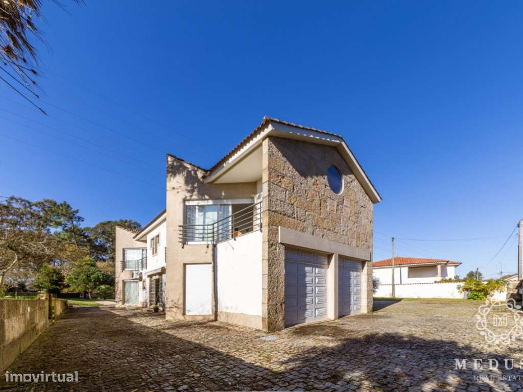 Moradia T4+2 com Piscina | Felgueiras - Grande imagem: 4/45