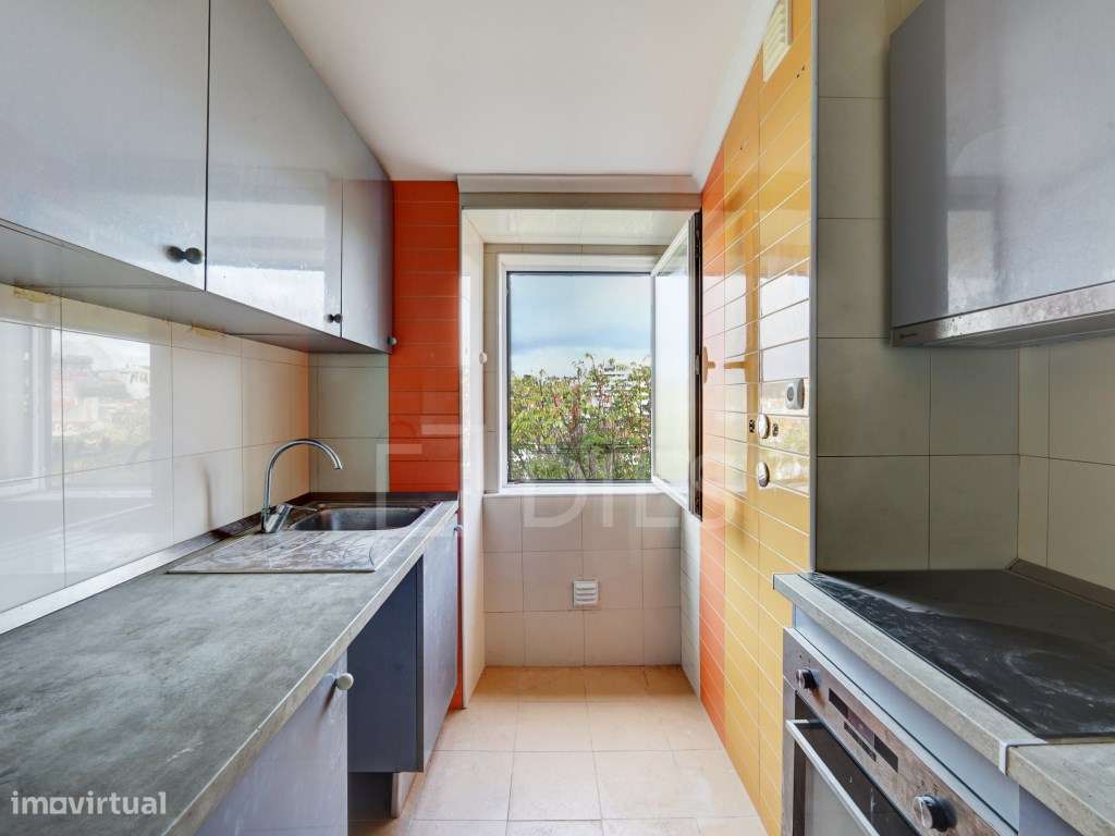 Apartamento T3 na Rua de Buenos Aires, na Lapa - Grande imagem: 5/37