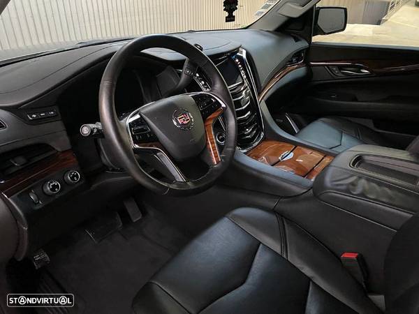 Cadillac Escalade 6.2 V8 Luxury - 19