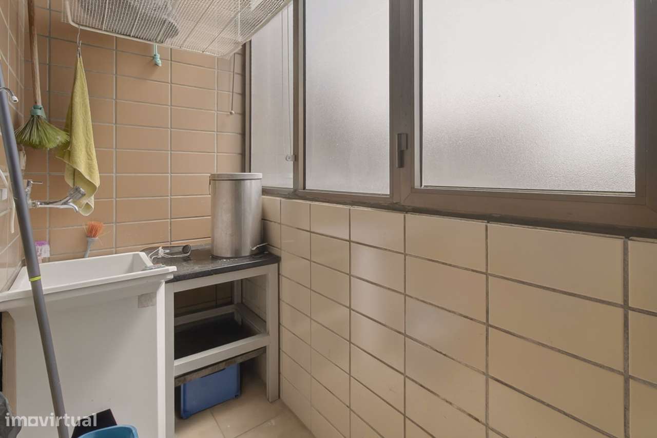 T4 com garagem fechada (38 m²) em Rio Tinto – Excelente oportunidade-12