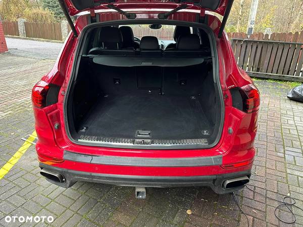 Porsche Cayenne Tiptronic S - 10