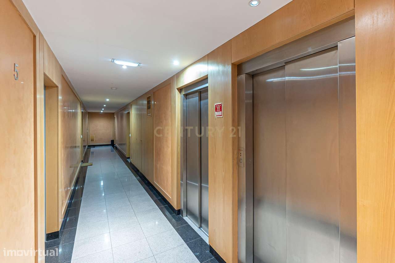 T3 Duplex junto ao Hospital de São João-14
