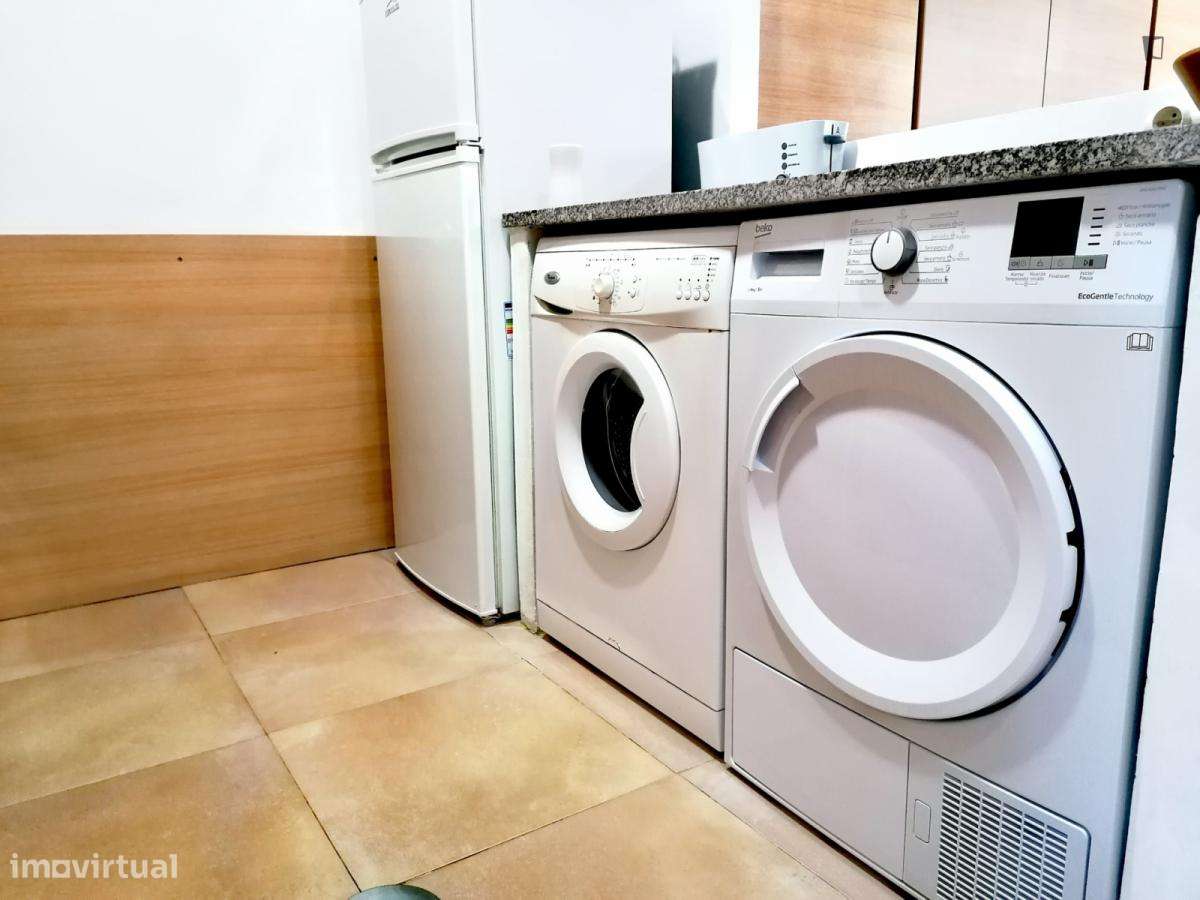 Apartamento com 1 quartos - localizado em Santo Ildefonso Porto - Grande imagem: 4/8