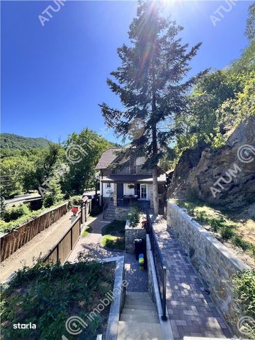 Casa individuala cu 3 camere 2 bai si teren de 172mp situata in Sibiel-19
