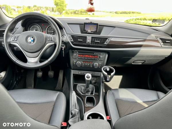 BMW X1 sDrive18d Sport Line - 11