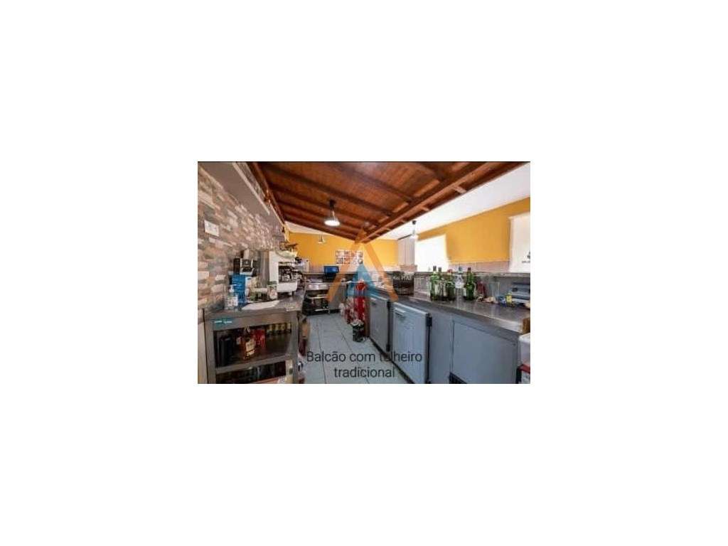 Espaço Comercial à venda em Arcozelo - Vila Nova Gaia - Grande imagem: 5/8