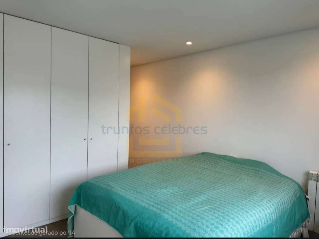 T2 semi novo com lugar de garagem em Condomínio Fechado - vila do c...-18