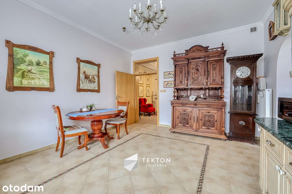 Piękny rozkładowy dom obok stacji Wkd Opacz-7