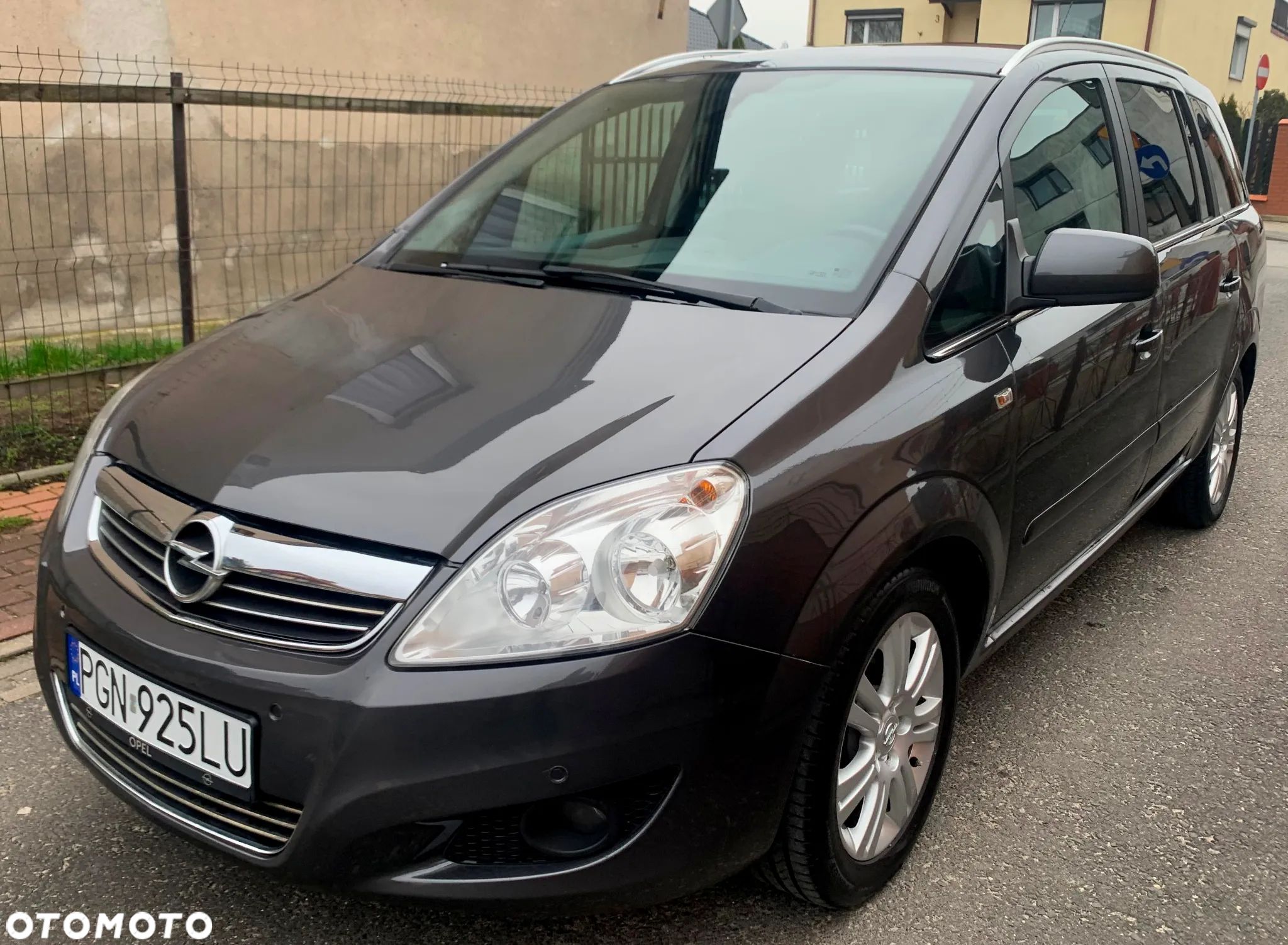 Opel Zafira 1.7 CDTI Cosmo - 1