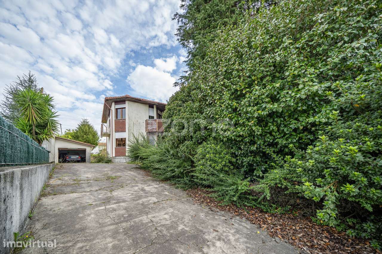 Moradia Individual T5 em Amarante - Grande imagem: 1/48