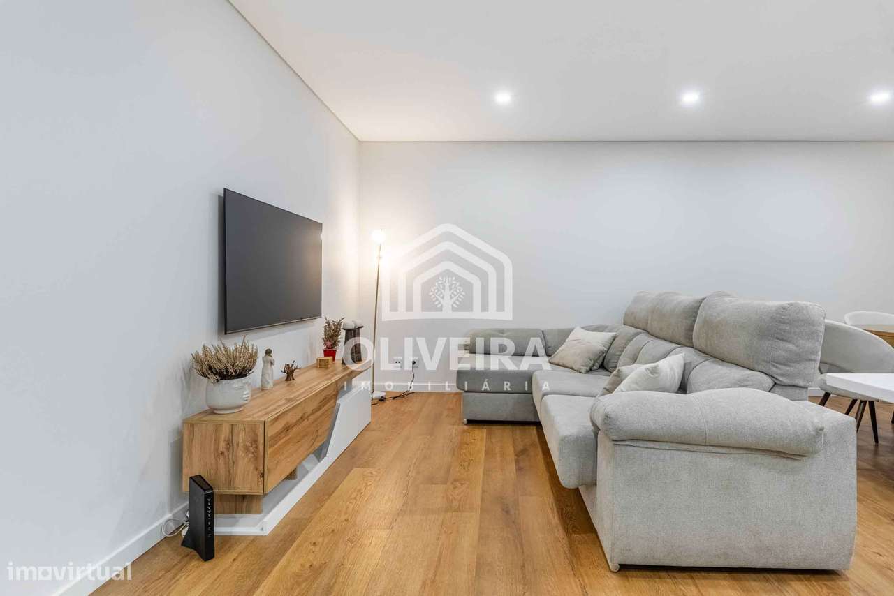 Apartamento T3 renovado em Braga-7