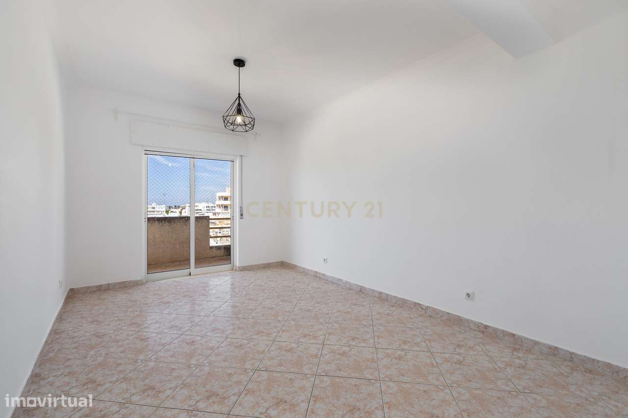 T3 com 155 m² no centro de Olhão | 330.000 €-17