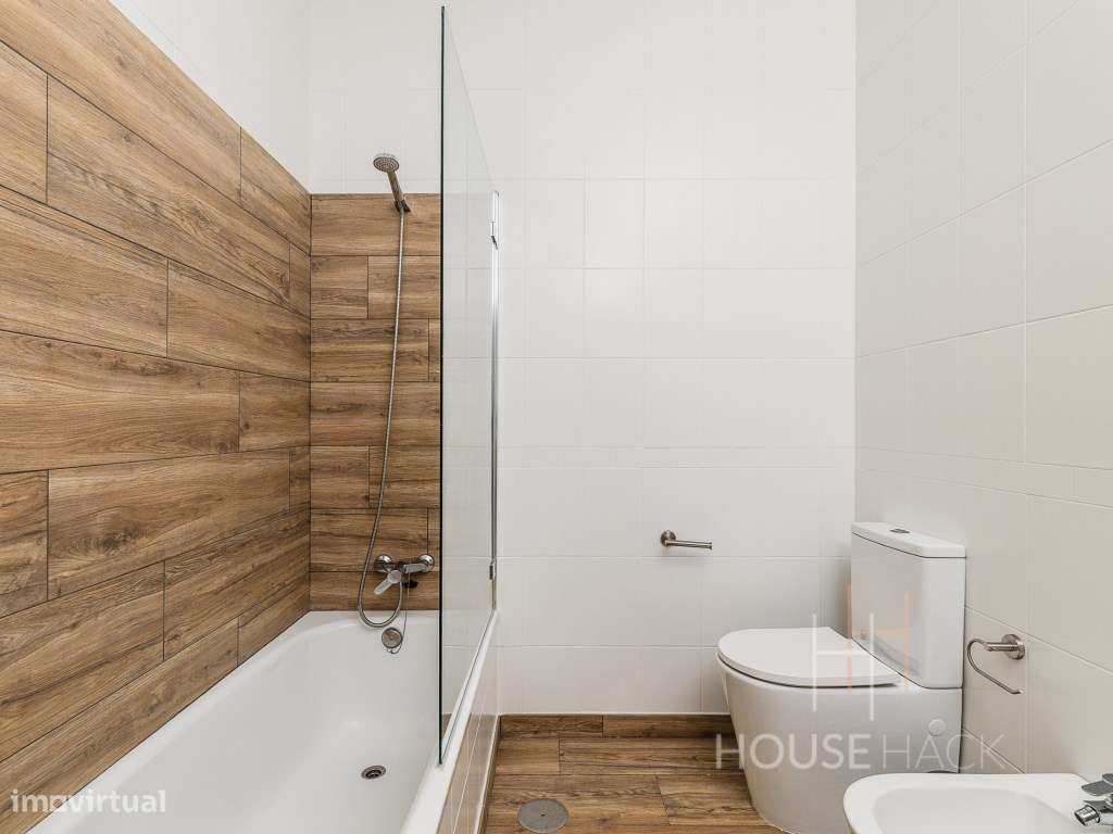 Moradia com piscina junto à Barragem de Castelo de Bode-34