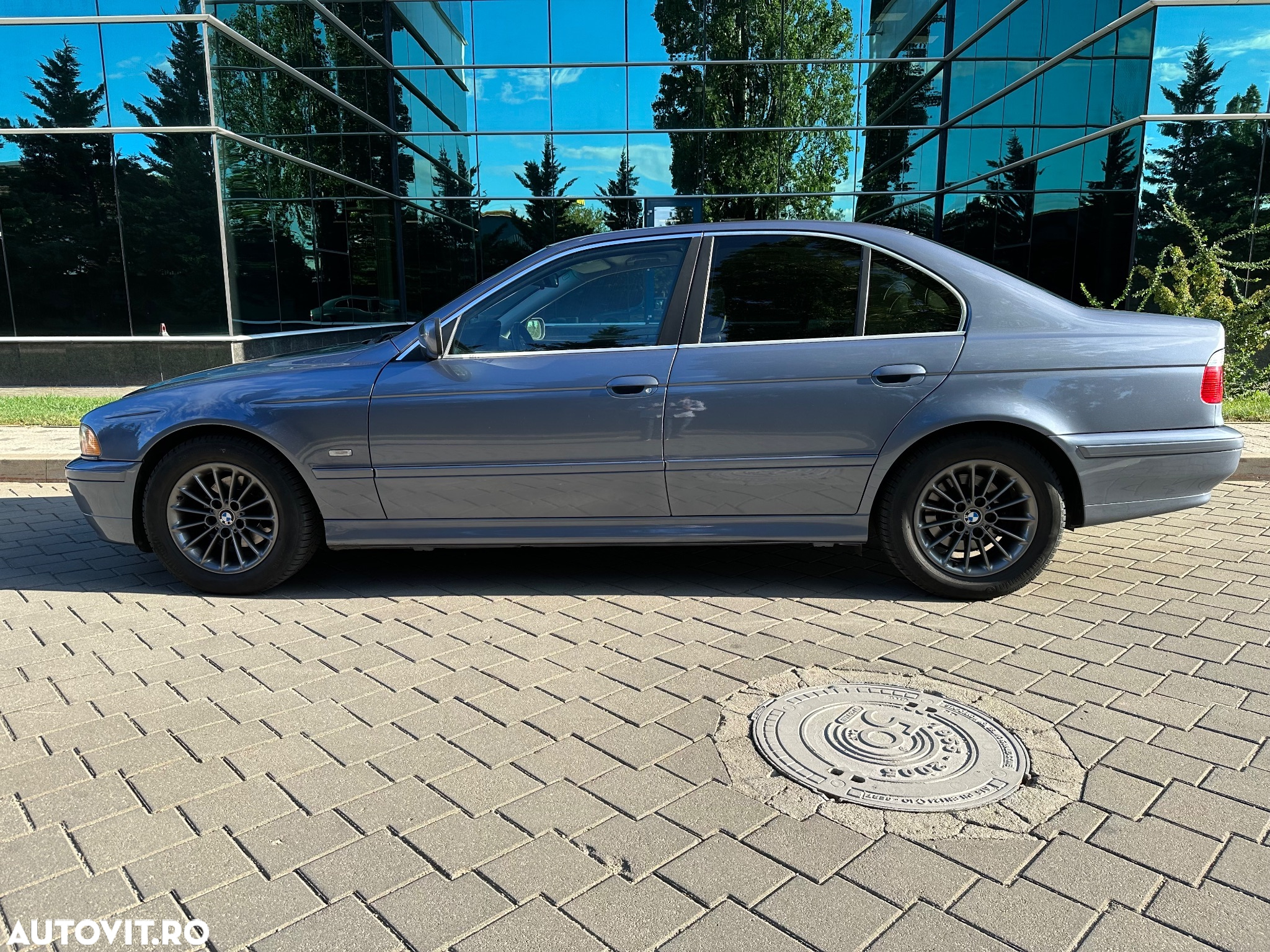 BMW Seria 5 525d - 2