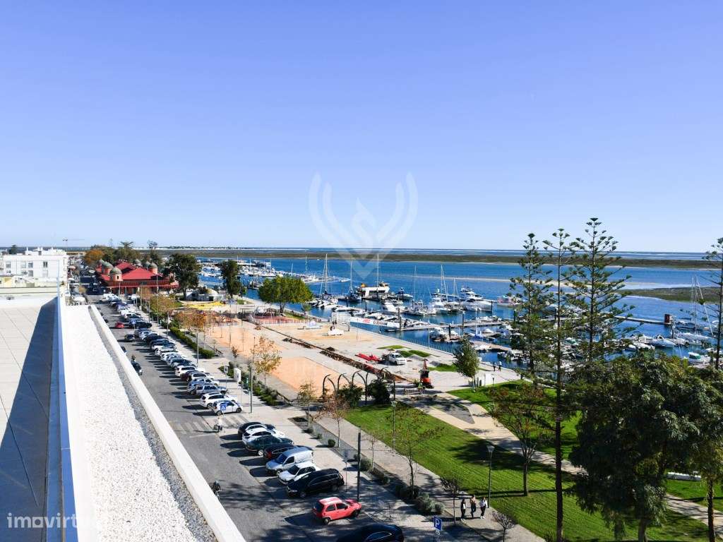 Apartamento T4 de Luxo no Del Mar Marina em Olhão-37