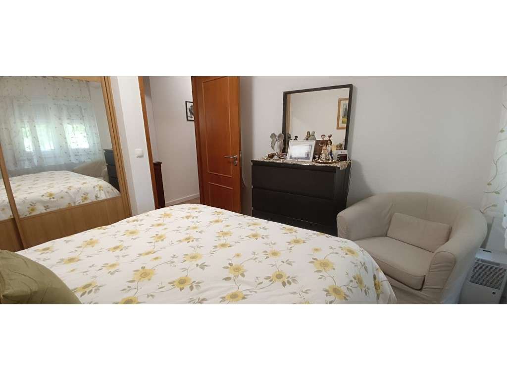 Apartamento T2 Costa Caparica - Totalmente Renovado-21