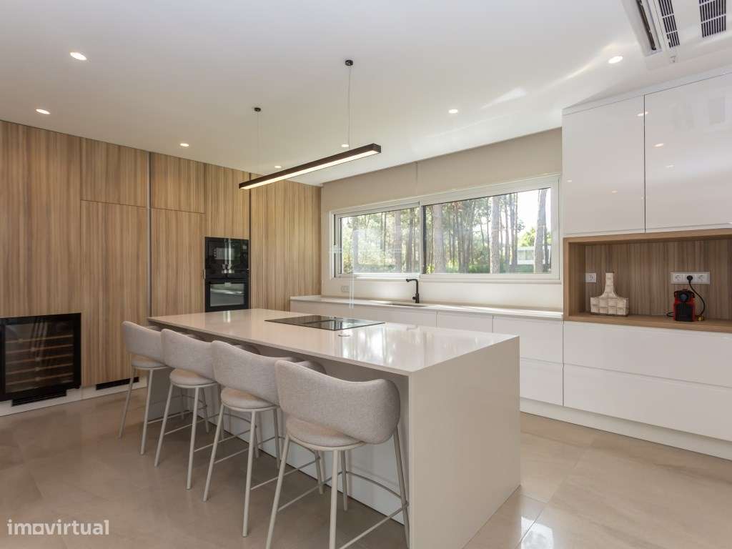 Moradia isolada nova, com cave e piscina. - Herdade da Aroeira - Grande imagem: 5/60