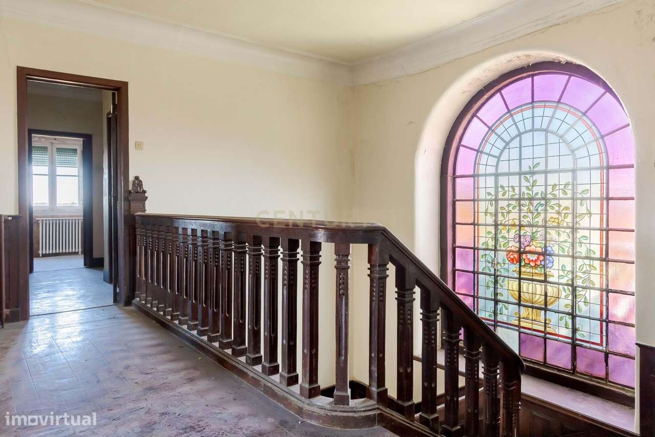 Palacete com 5 Quartos no Coração de Sintra-21