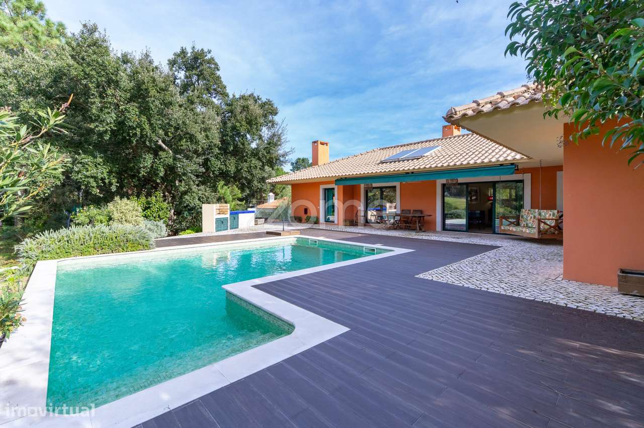 Moradia térrea T3 na Quinta do Peru, condomínio privado com piscina. - Grande imagem: 2/53