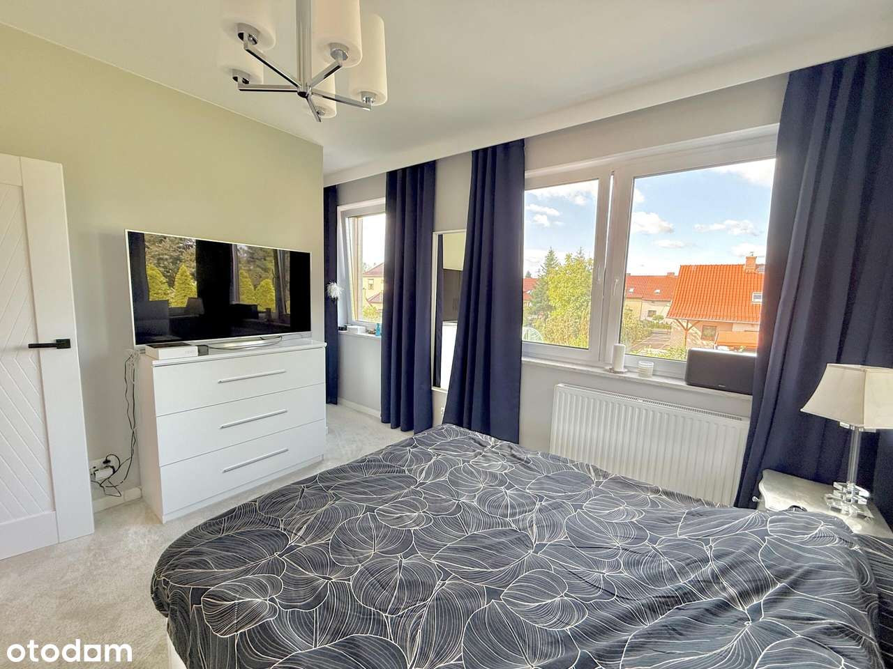 Nowoczesny dom, w którym każdy detal pracuje na Twój komfort-11